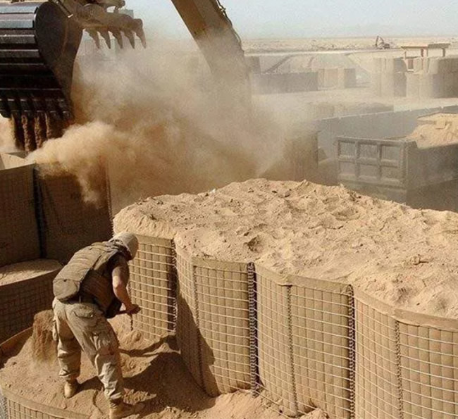 75mm Square Openings Hesco Barrier Welded Gabion For Military Retaining Wall 2