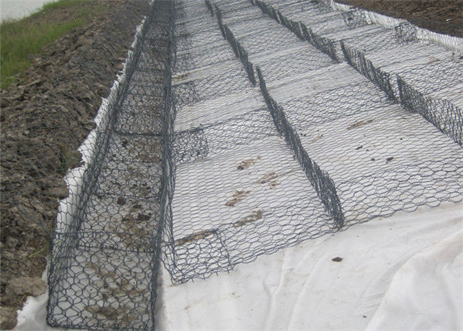 2.0mm 60*80mm Hole Size Pvc Coated Gabion Box For River Embankment Mattress 2