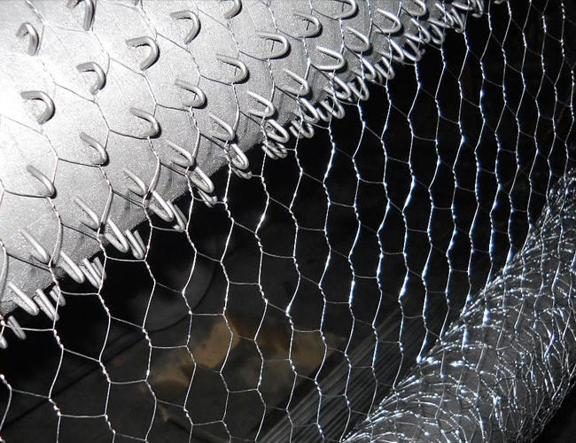 Hot Dipped Galvanized Chicken Mesh Fence 22 Gauge 25mm Hexagonal Hole 2