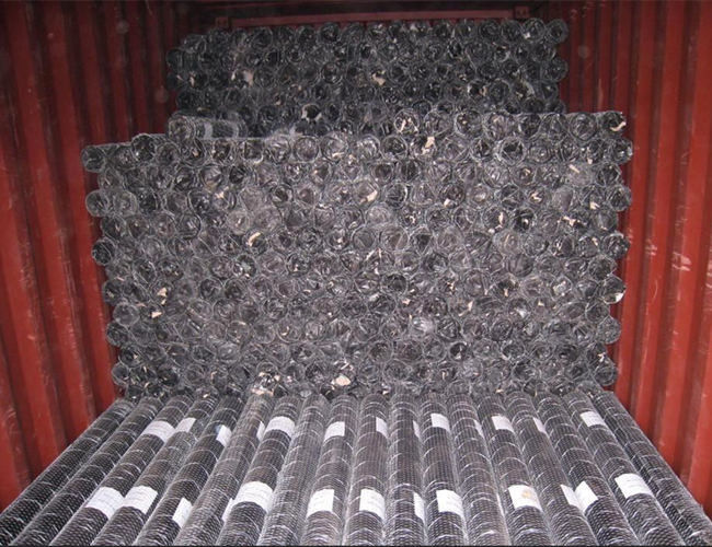 2.54cm Chicken Mesh Fence SS304 Hex Wire Netting Anti Slip 4