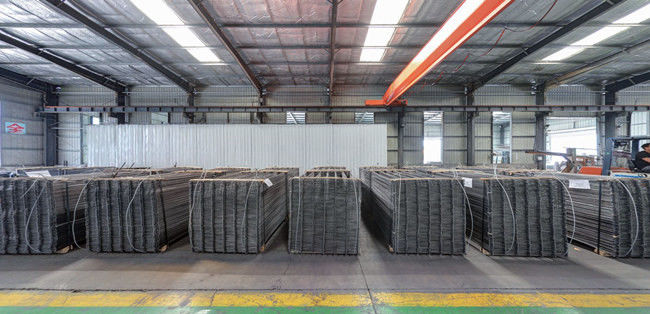 200*200mm Concrete Reinforcement Wire Mesh Panels ODM For Building Vertical Walls 2